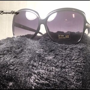 « Dark Sarah » sunglasses; Women’s